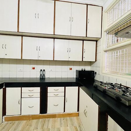 Olive Service Apartments Dlf Galleria Gurgaon Exterior photo