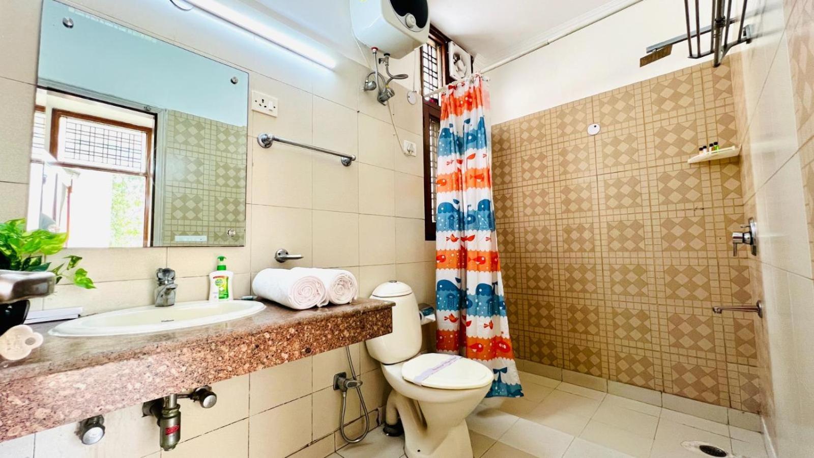 Olive Service Apartments Dlf Galleria Gurgaon Exterior photo